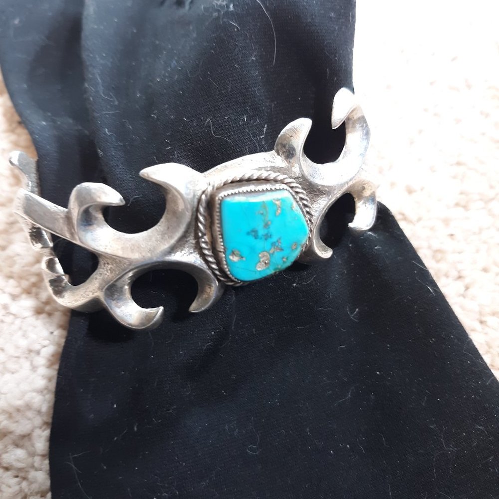 TURQUOISE PAWN BRACELET, STERLING SILVER  NAVAJO SAND CASTING